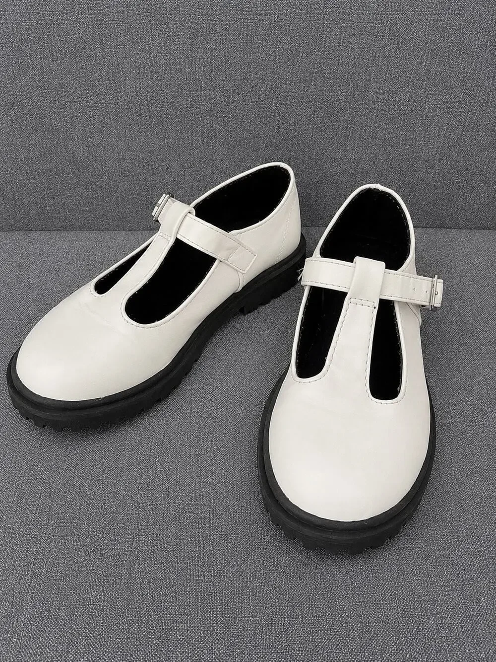 Old Navy Kids T-Strap Mary Jane Shoes White Black Size 1